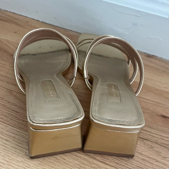 Topshop gold block heel sandals - Picture 3 of 4